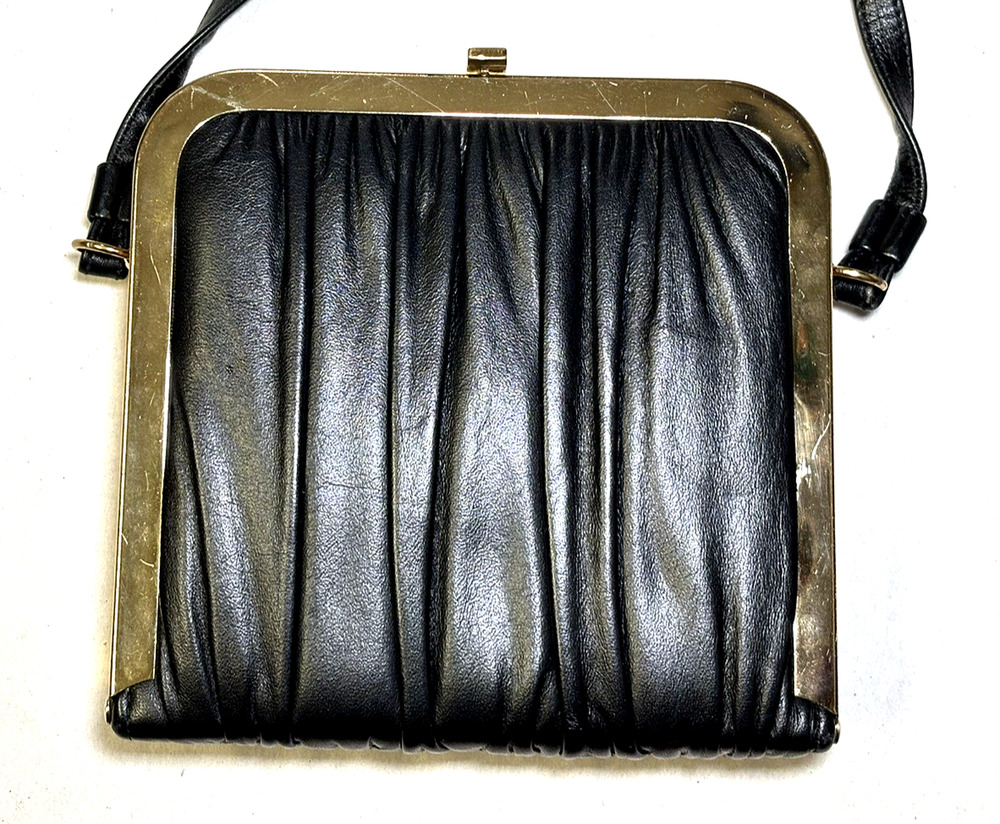 Vintage Shirl Miller Black Leather Mini Clutch Purse Gold Frame (Black)